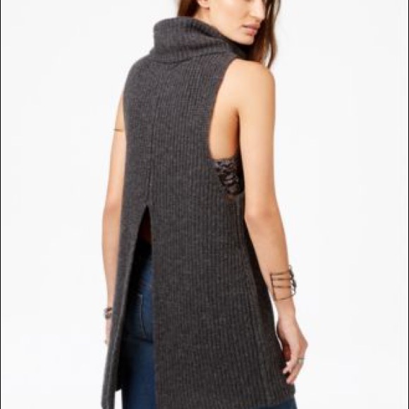 FREE PEOPLE / NEED IT NOW SWEATER